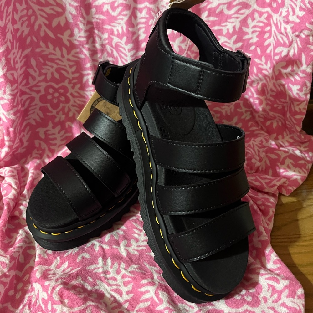 NWOB Dr. Marten’s Blaire Flatform Sandals Vegan